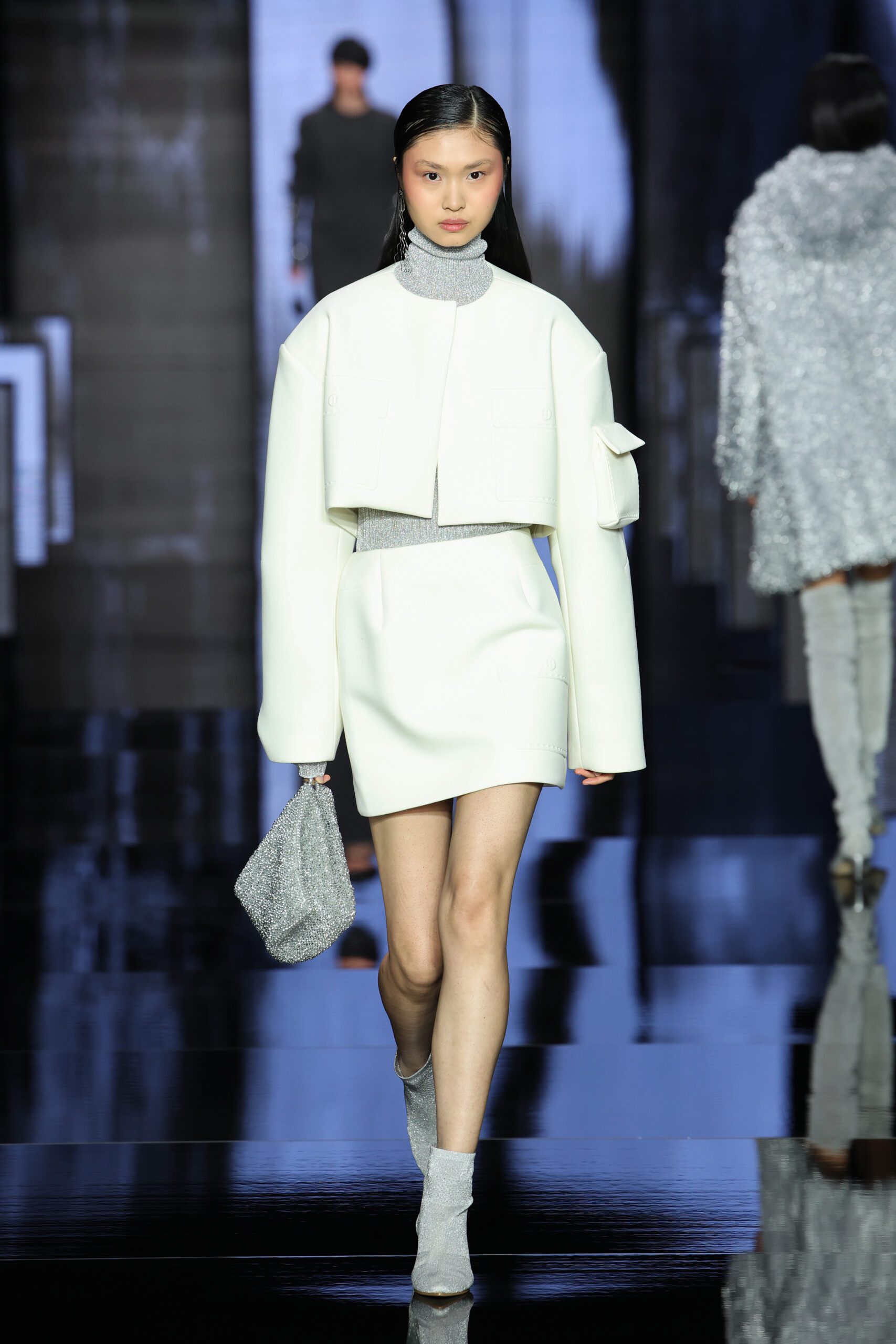 Scopri di più sull'articolo ANTEPRIMA presents digital elegance: F/W24 Collection